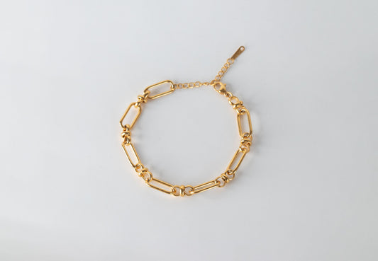 "Tiwala" Chain Bracelet