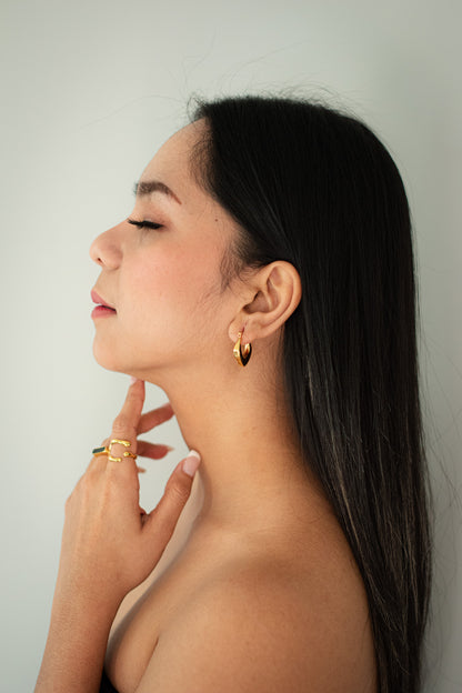 Cheny Huggie Earrings